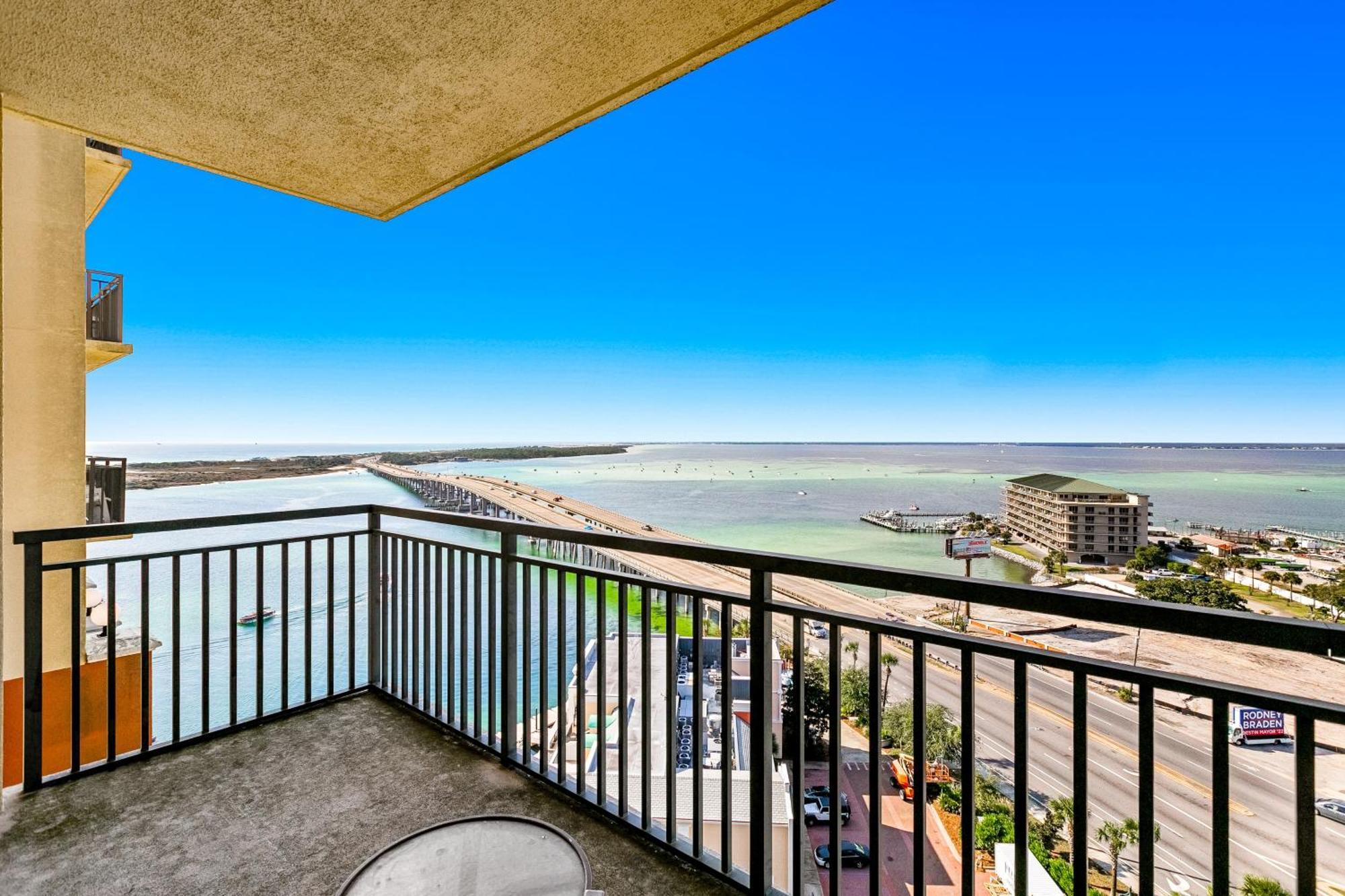 Emerald Grande Destin Habitación foto